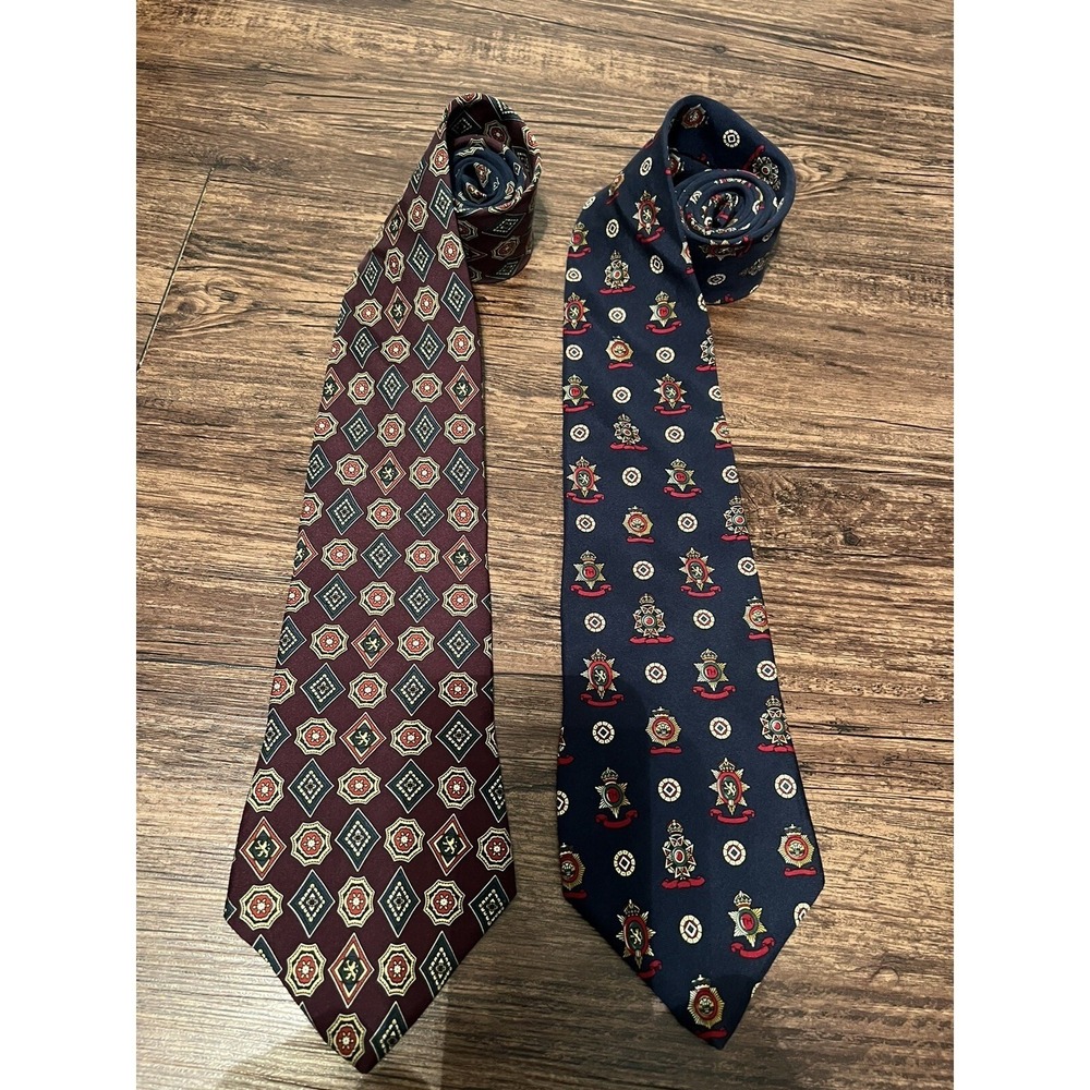Tommy Hilfiger‎ Men's Ties Set Of 2 100% Italian Silk Geometric Patterns Long